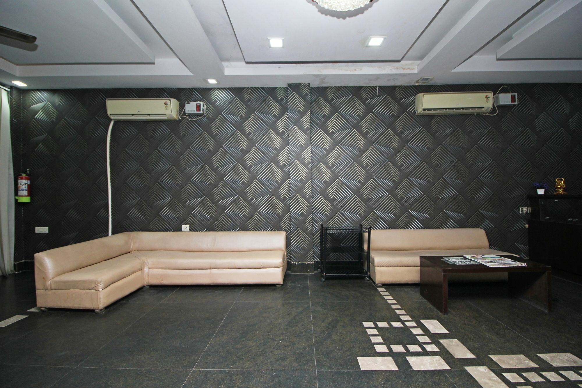 Oyo 9030 Hotel Delhi Airport Plaza نيودلهي المظهر الخارجي الصورة