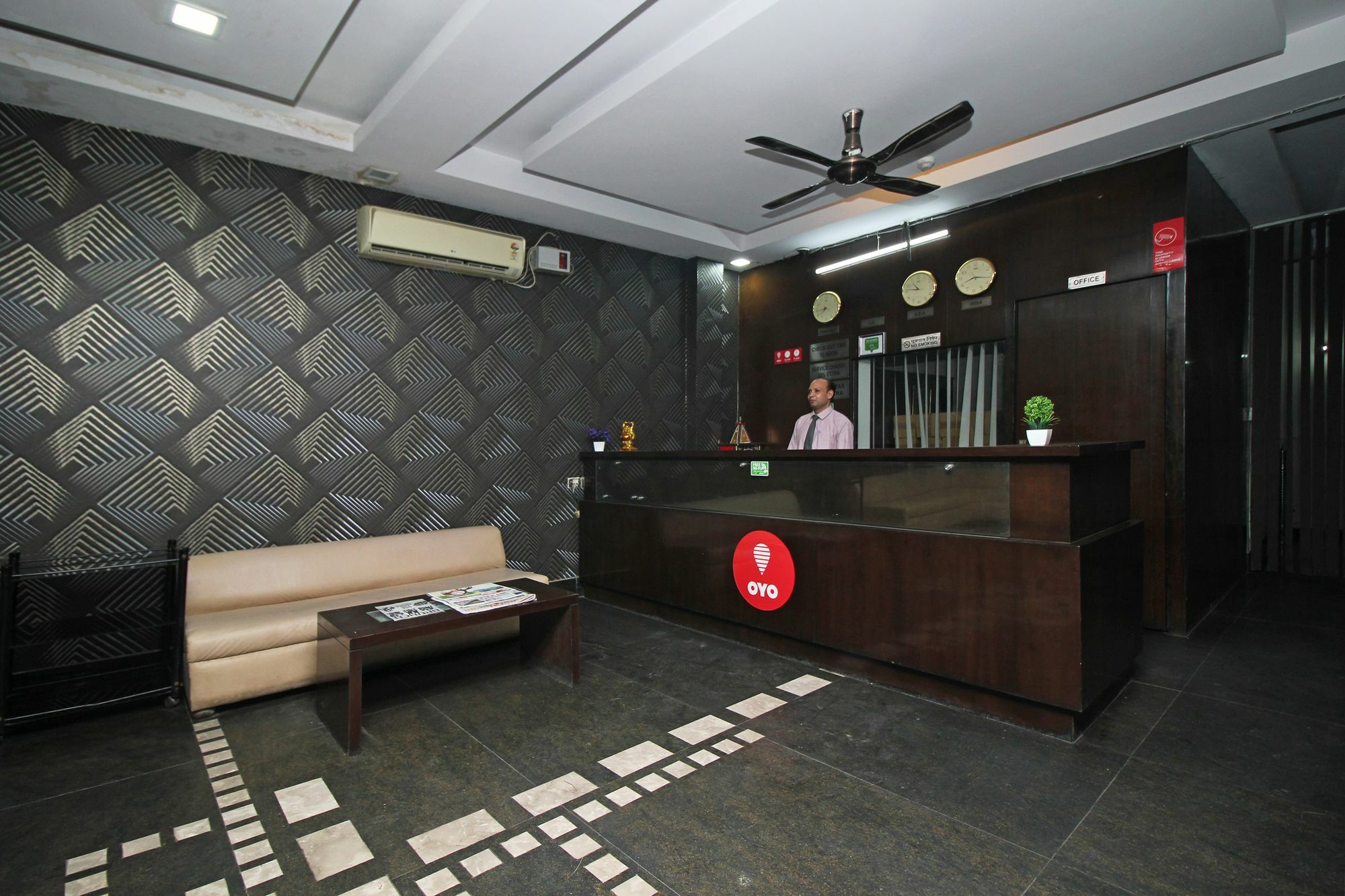 Oyo 9030 Hotel Delhi Airport Plaza نيودلهي المظهر الخارجي الصورة
