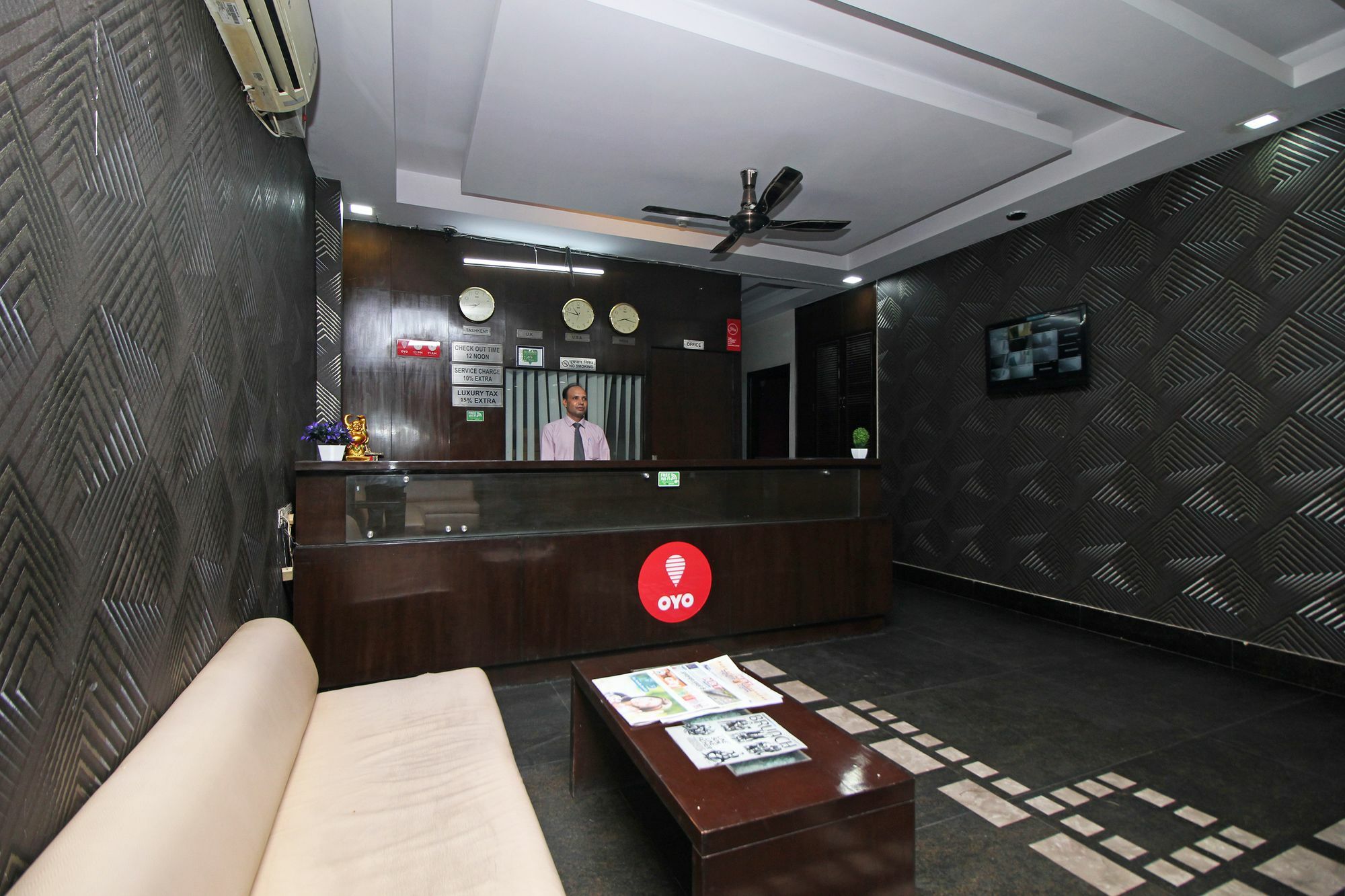 Oyo 9030 Hotel Delhi Airport Plaza نيودلهي المظهر الخارجي الصورة